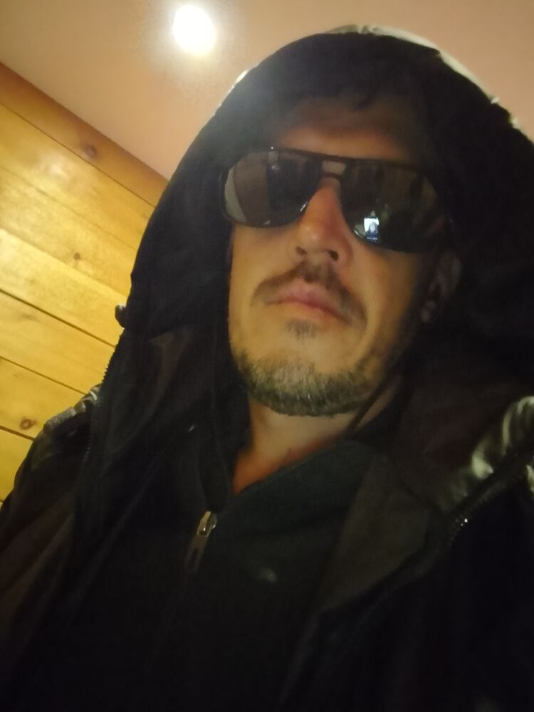  46763469  , 35 ,    -
