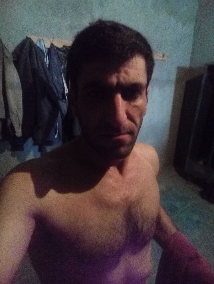  ,   Levani, 43 ,     , c 