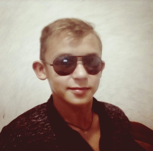  ,   Victor, 20 ,   ,   