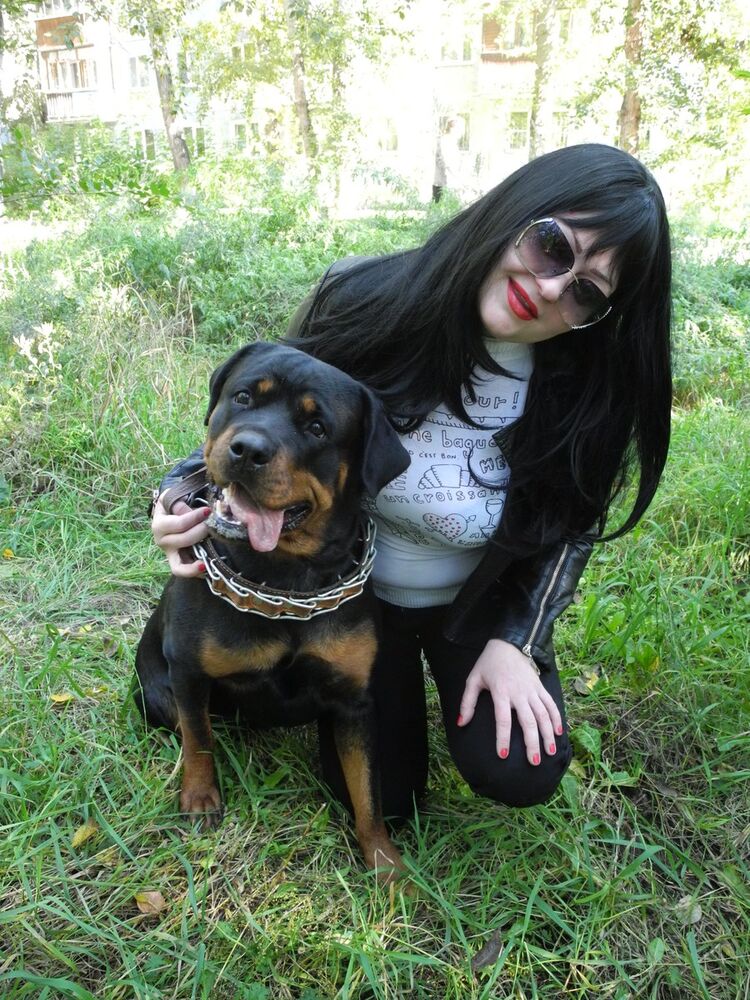  4935179  ELENA, 46 ,    