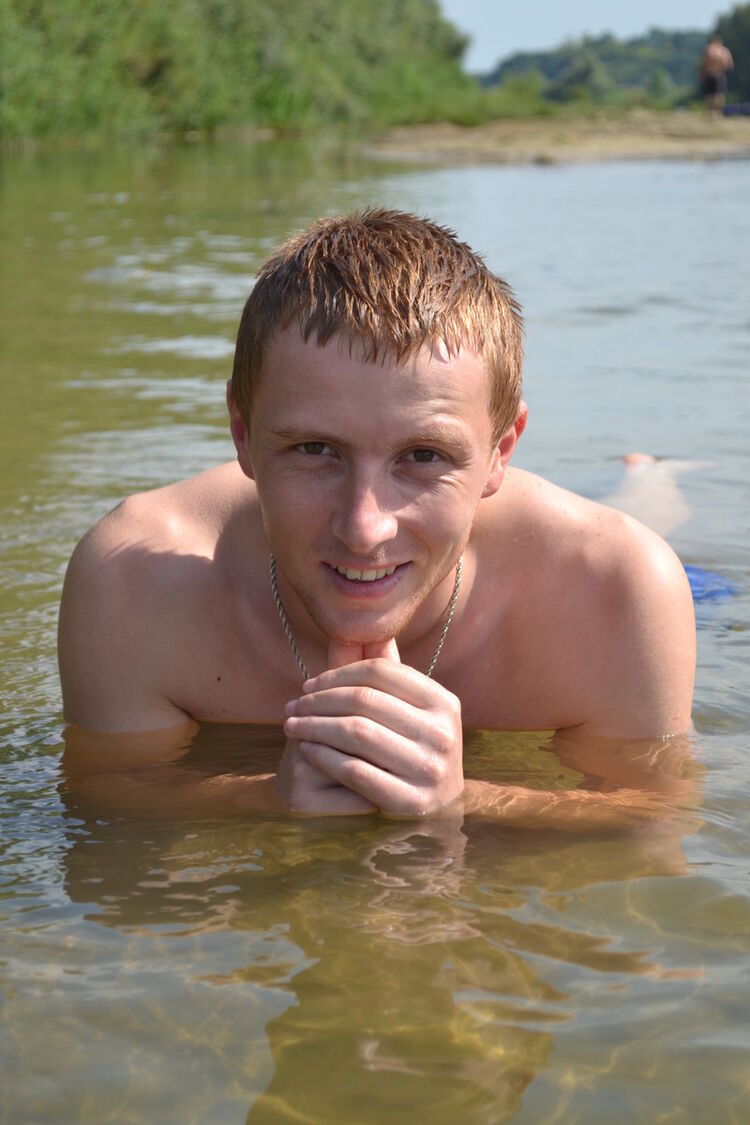  ,   Oleg, 36 ,   