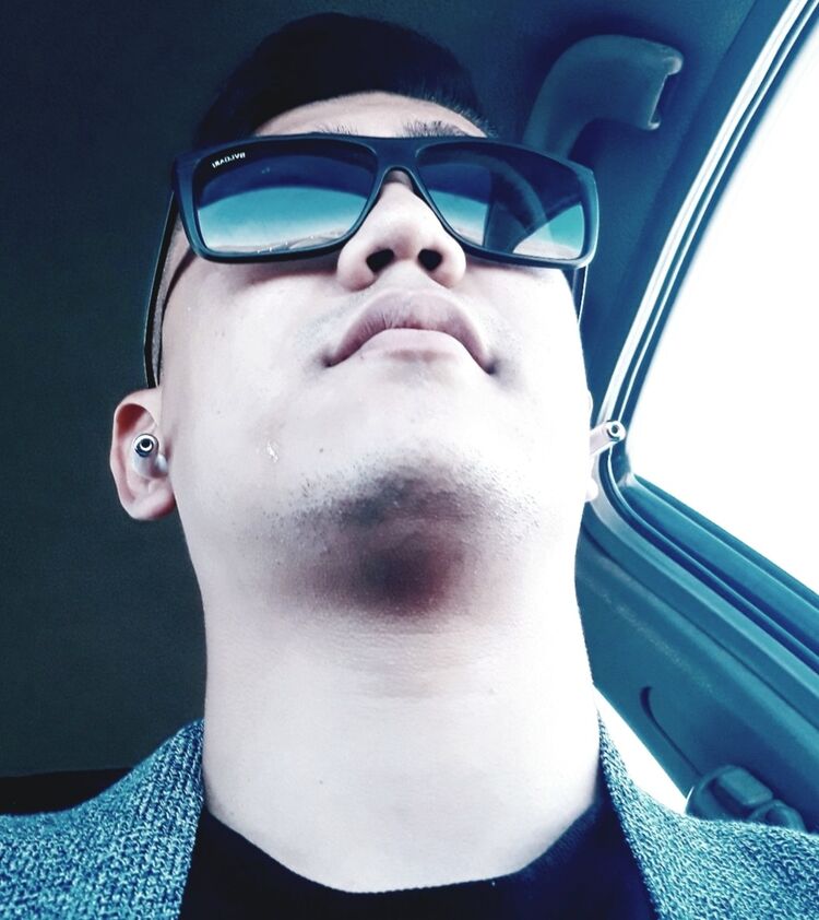  ,   Shoxrux, 30 ,  