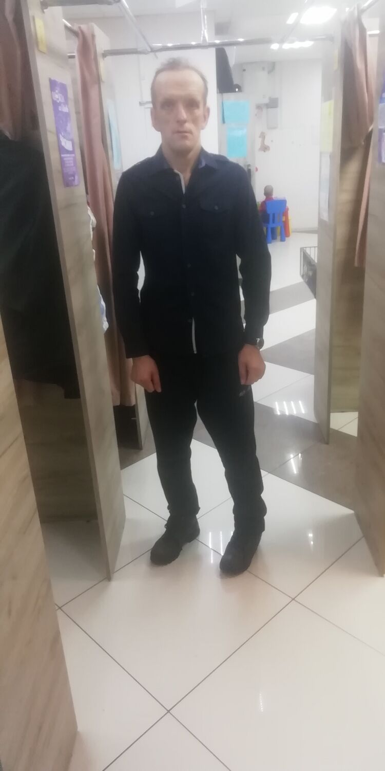  41018869   , 52 ,    