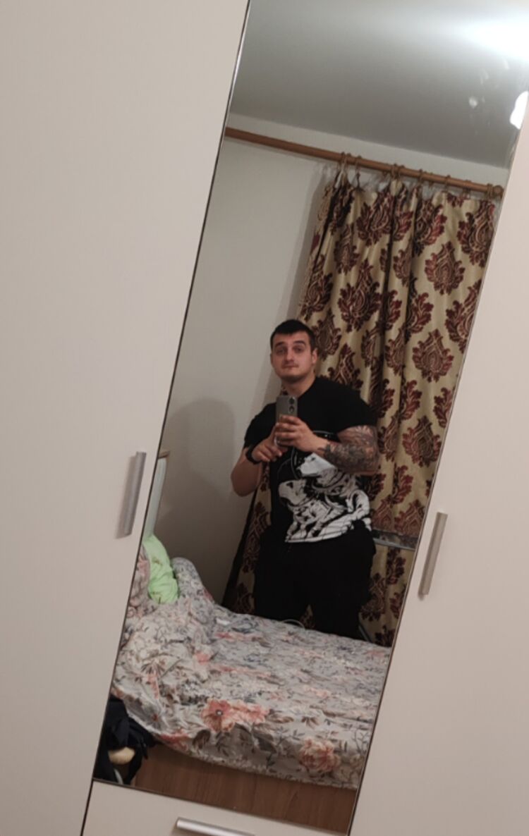  43219629  , 27 ,    