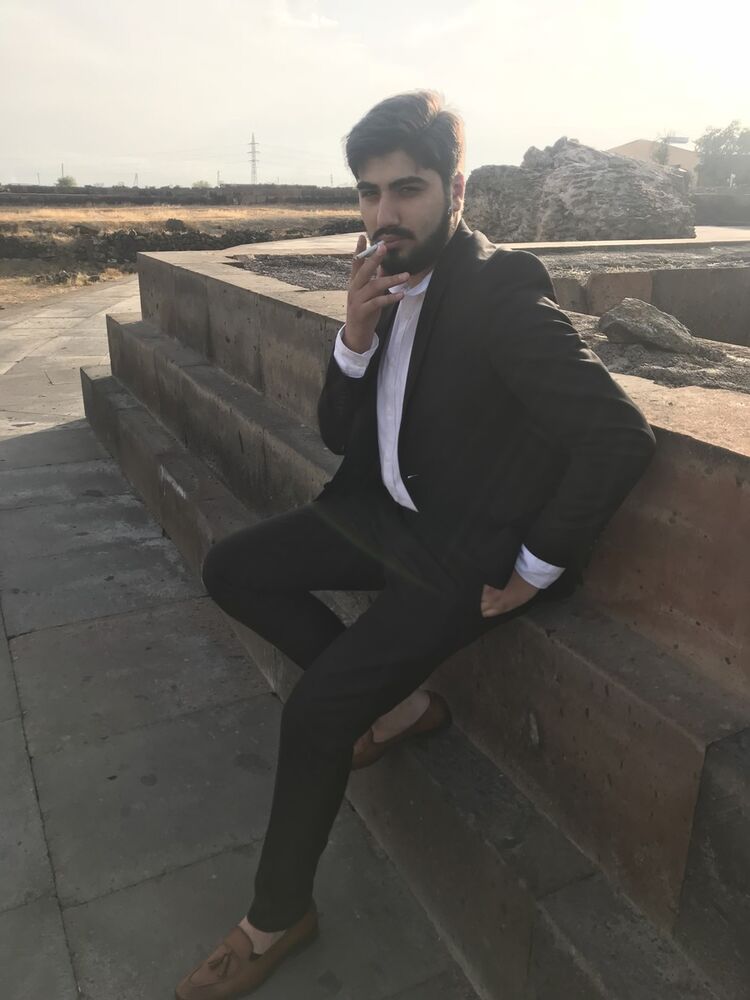  ,   Hovo, 26 ,  
