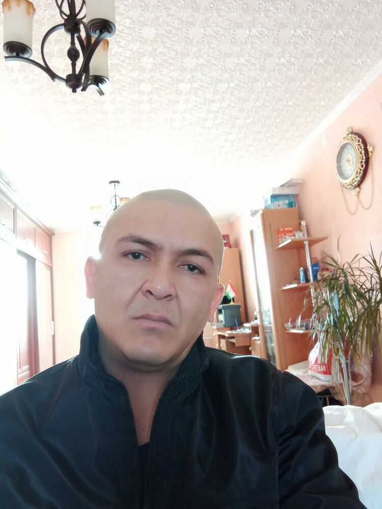  ,   Jamshed, 39 ,   ,   