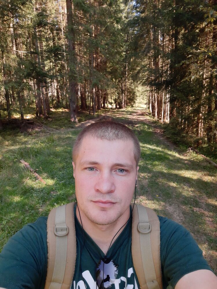  ,   Denis, 32 ,   ,   