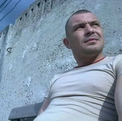  46117579  Slava, 38 ,    