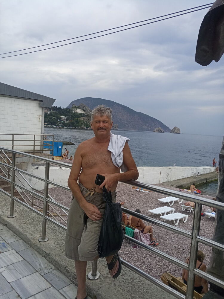  Saint John's,   , 74 ,   