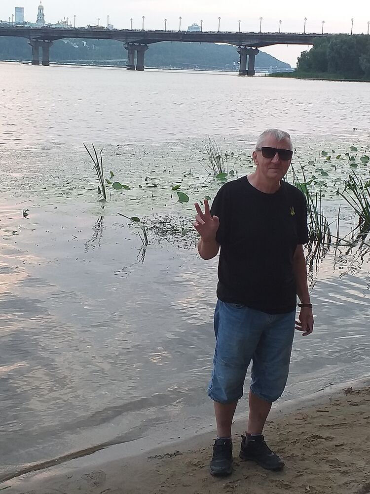 ���� 28698559 ������� ����, 42 ����, ���� ���������� � �����