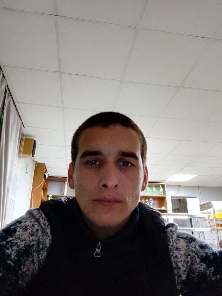  38666179  , 32 ,    