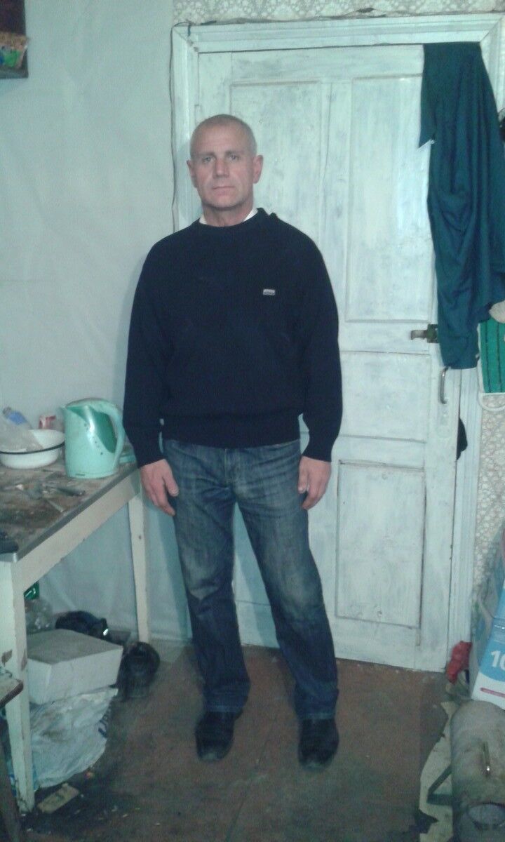  ,   Leonid, 56 ,   ,   , c 