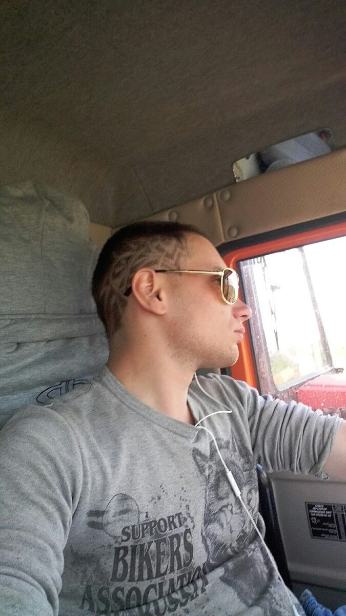  ,   Aleksei, 29 ,   ,   , c 