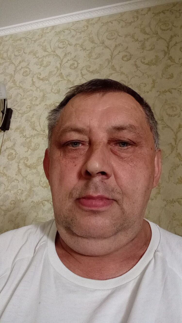  49905339  Sergej, 51 ,    