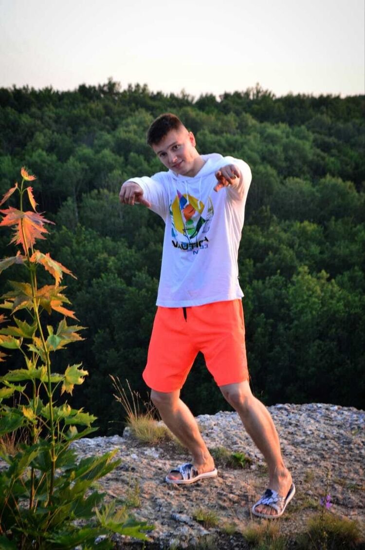  27422739  Alex, 30 ,    