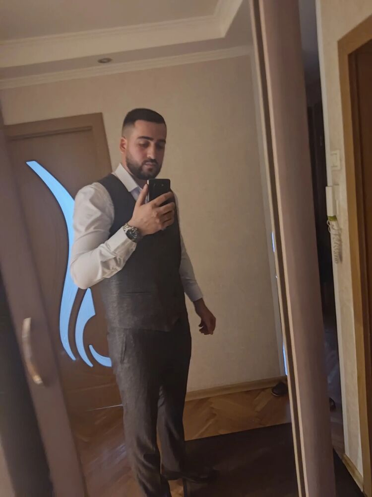  53389639  , 31 ,    -