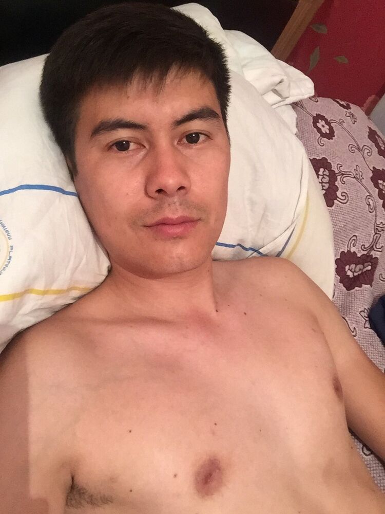  10061689  Nur, 37 ,    