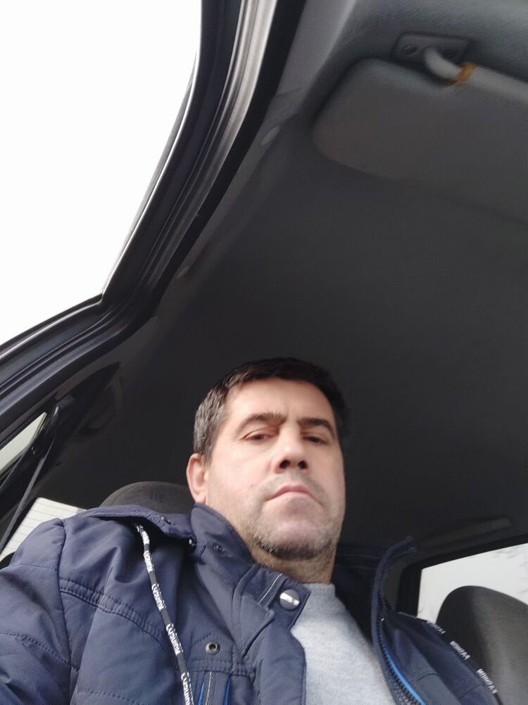  18717239  , 52 ,    