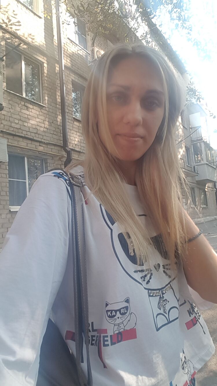  --,   , 37 ,   c 