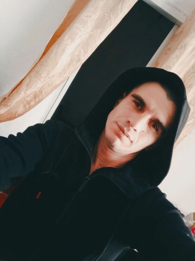 52705249  , 27 ,    