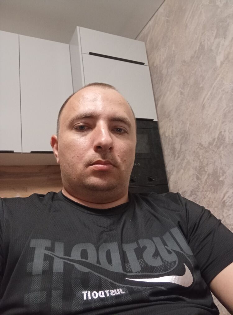  52015899  , 33 ,    --