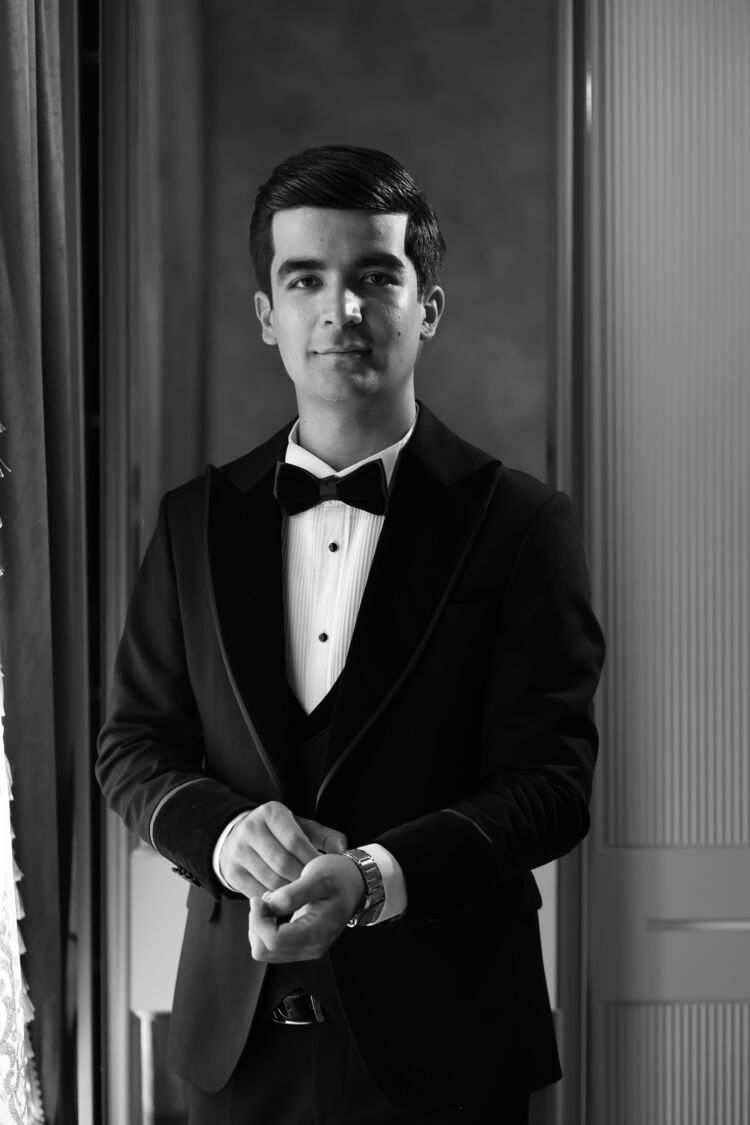  53668429  Umedjon, 25 ,    