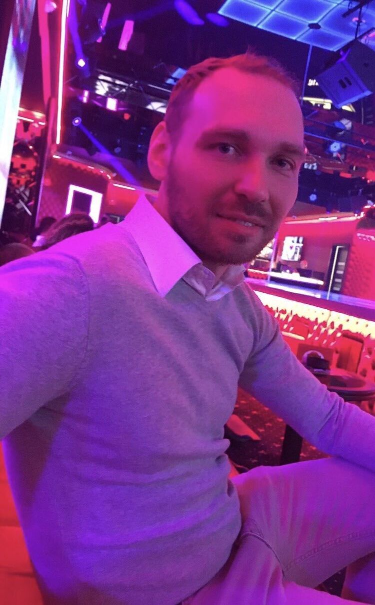  50797449  Pavel, 38 ,    