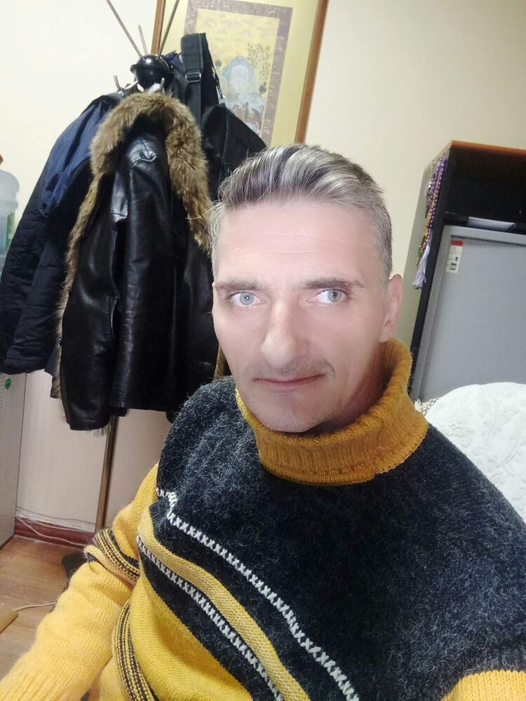  44080099  Andrey, 47 ,    