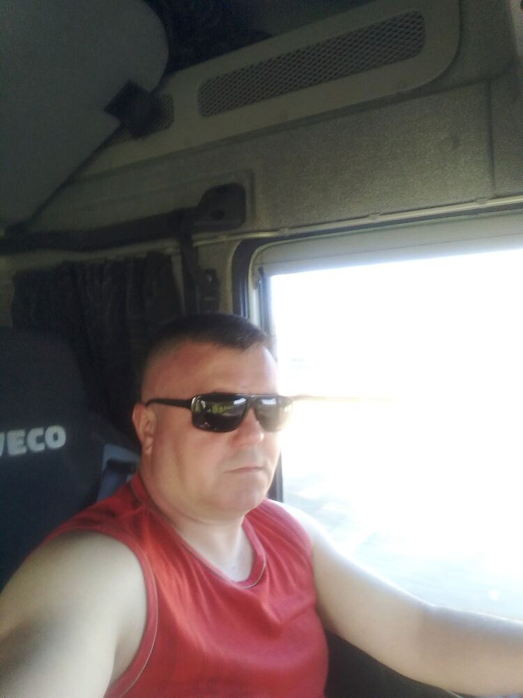  12370459  Nikola, 50 ,    