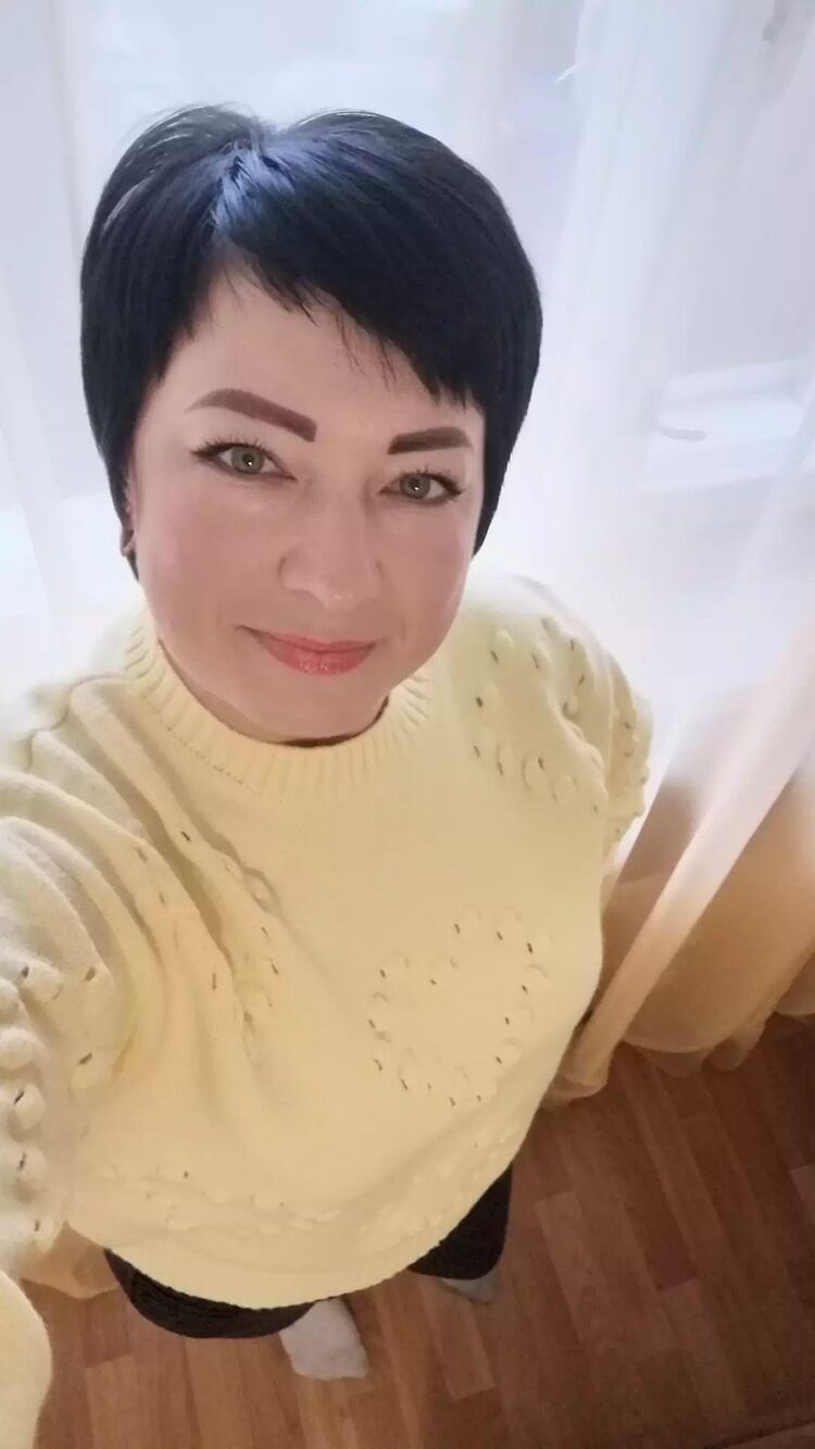  24812269  Zoya, 38 ,    