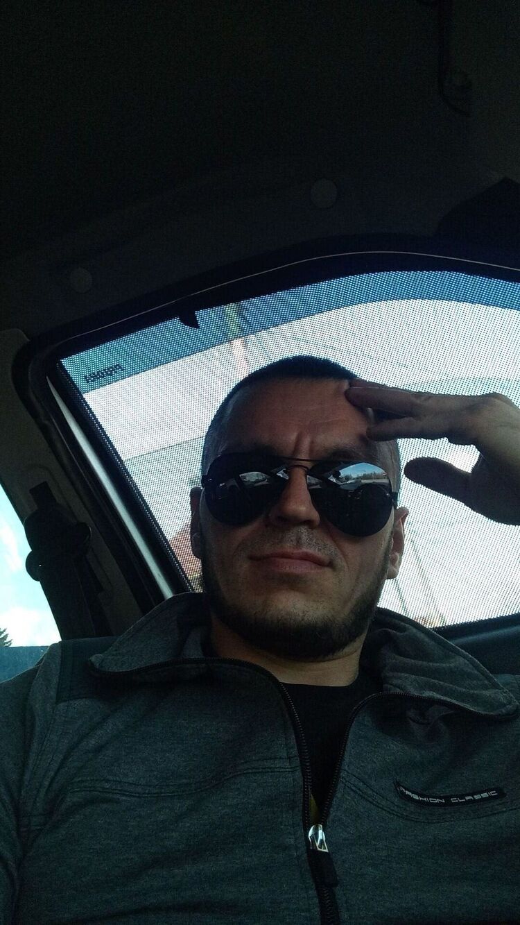  25864129  , 40 ,    
