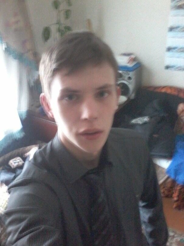  7535509  Sergei, 30 ,    