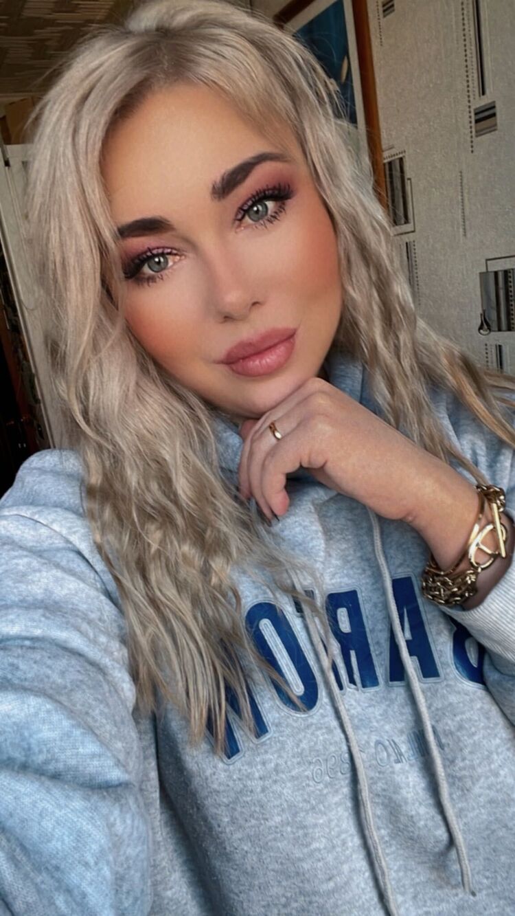  49922019  , 29 ,    