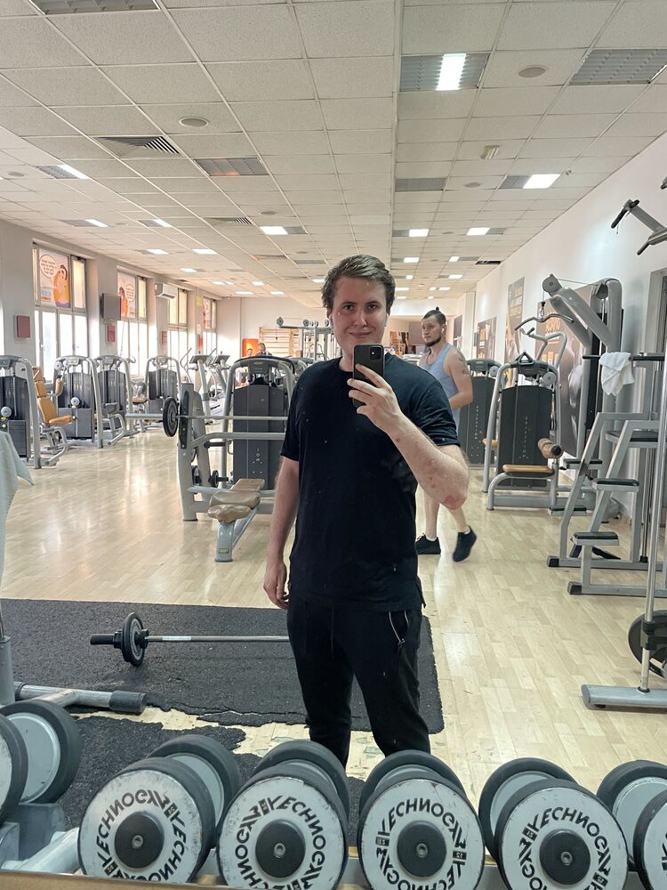  ,   Andrej, 30 ,   