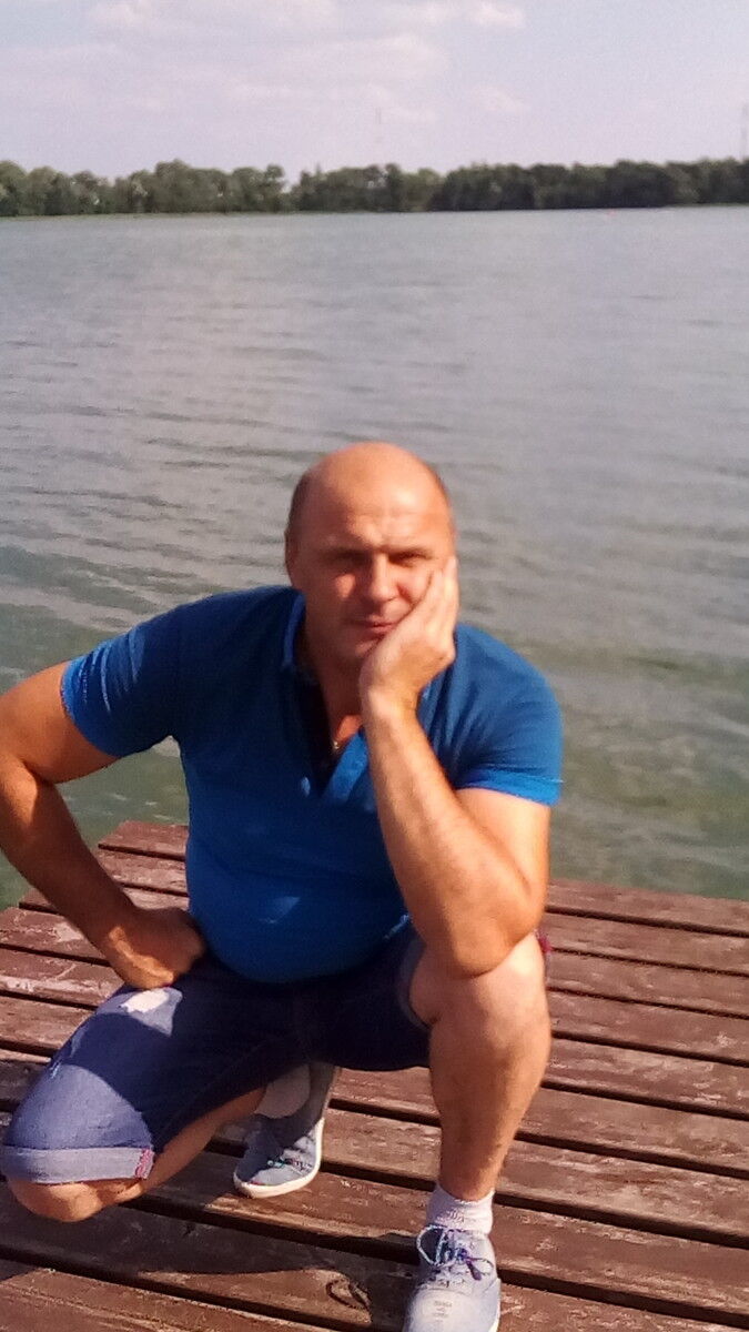  12880209  ANATOLII, 55 ,    