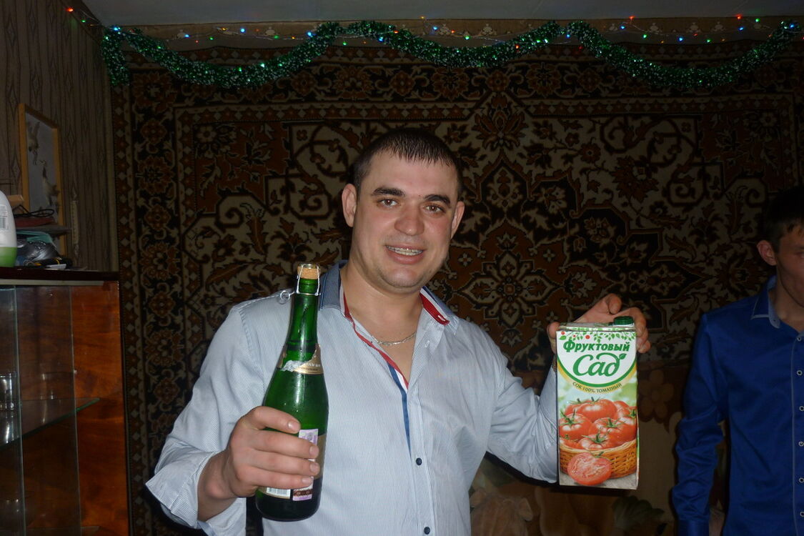  ,   Sergei, 40 ,   