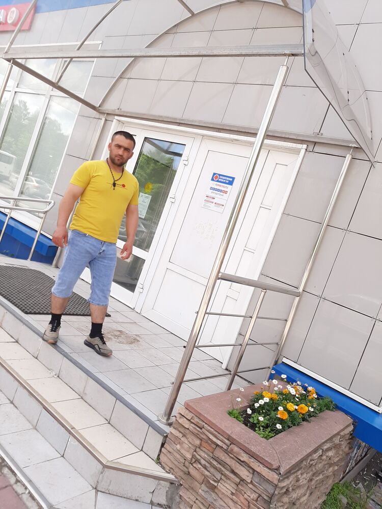  ,   Ruslan, 34 ,   ,   