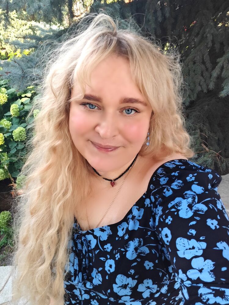  52926779  Elena, 42 ,    