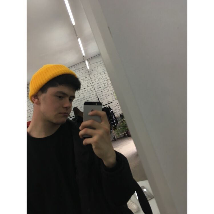  15803949  Tim, 27 ,    