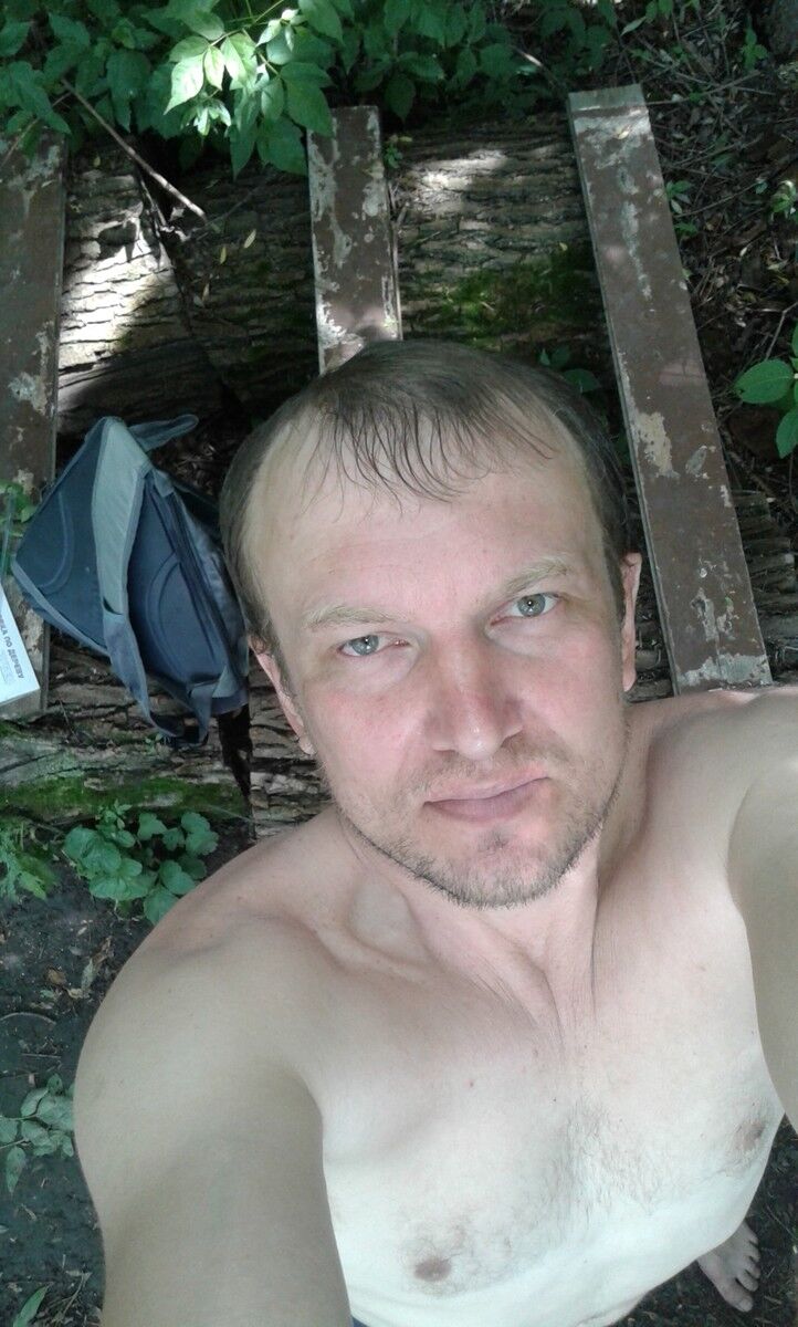  17954389  Oleg, 50 ,    