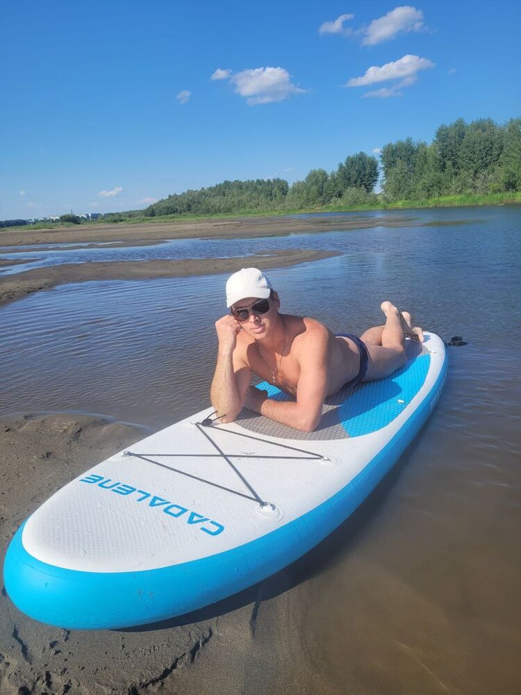  ,   Artem, 44 ,     , c 
