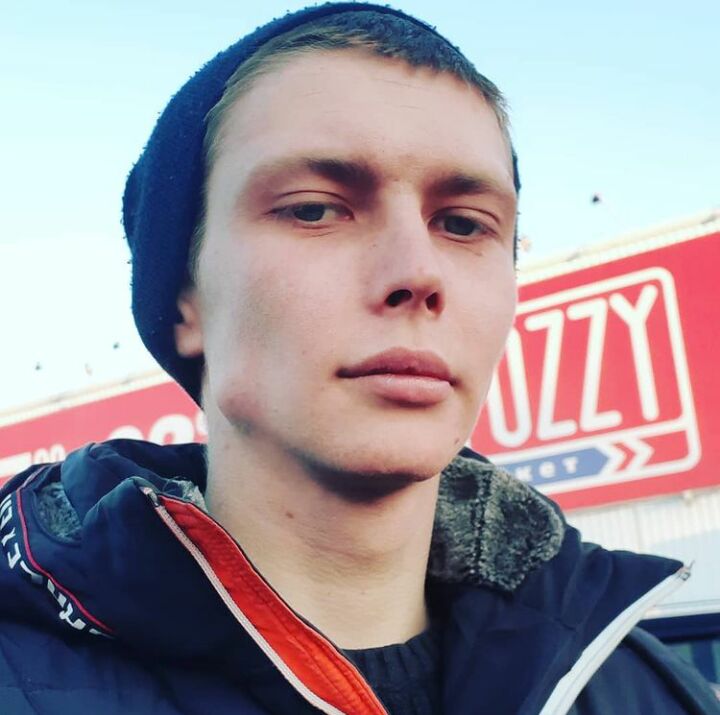  22895239  , 30 ,    