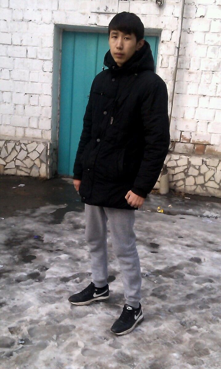  5615999  Isa, 30 ,    
