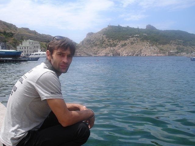  24371359  Ivan, 43 ,    