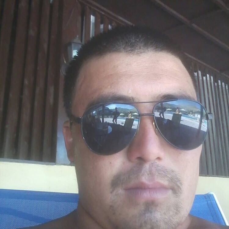  ,   Adiko, 33 ,   ,   , c , 