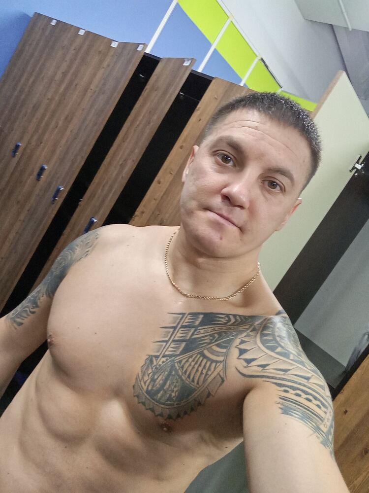  ,   Roman, 41 ,  