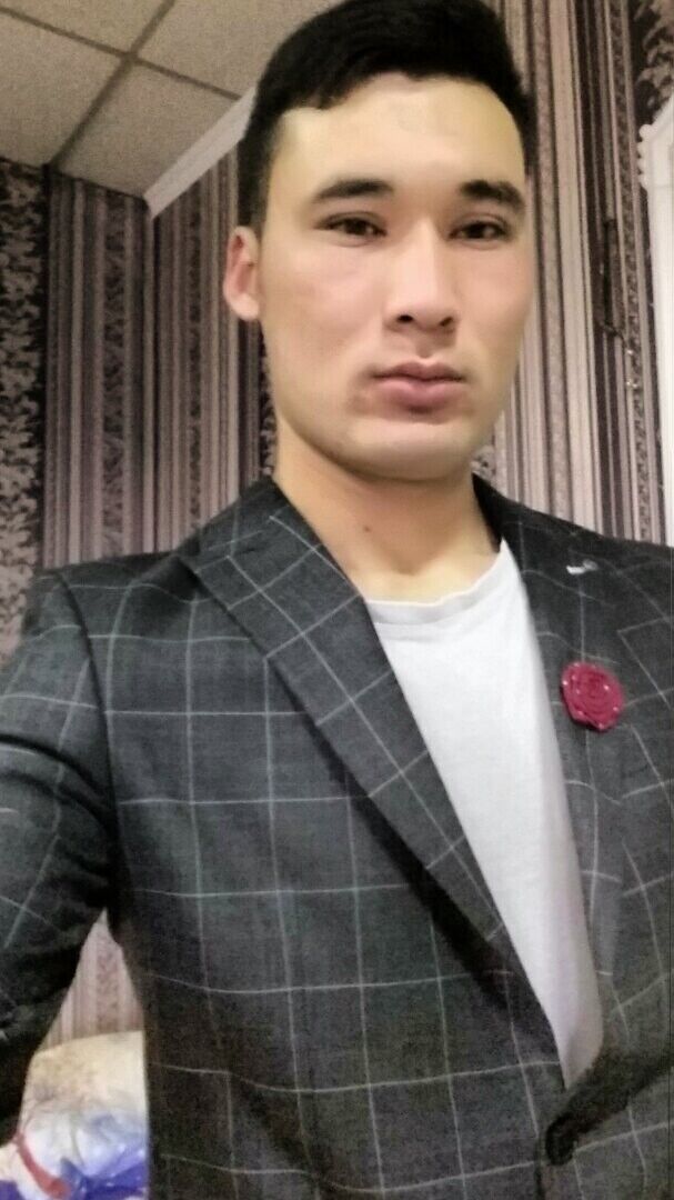  21207449  Rinat, 30 ,    