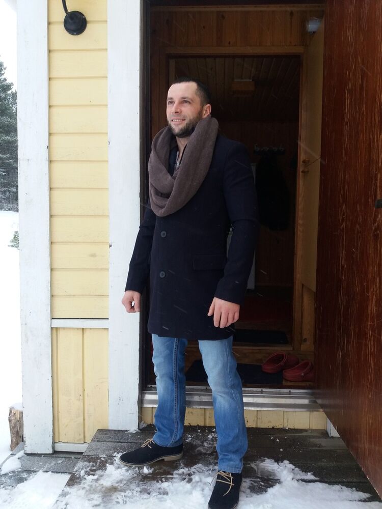  17448969  Pavel, 40 ,    