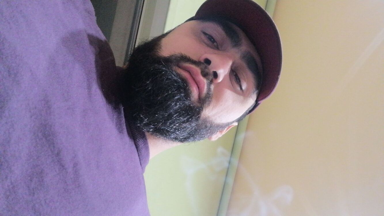  30252229  Arsen, 34 ,    