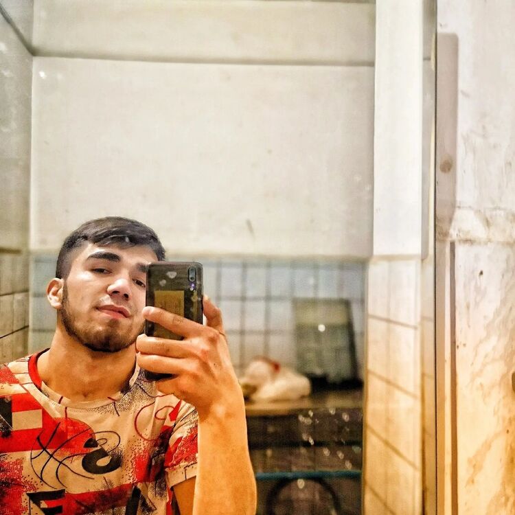  30325579  , 24 ,    